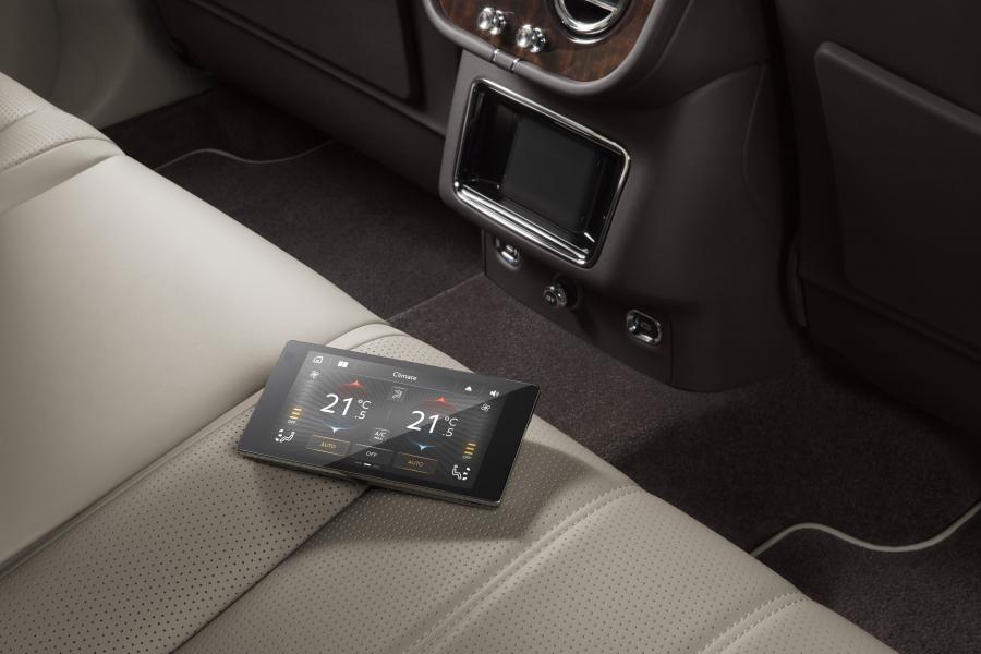 Детали интерьера Bentley Bentayga V8 2020 года  (WW) (фото 29 из 37)